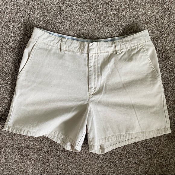 Tommy Hilfiger Light Khaki Twill Shorts - Picture 2 of 5